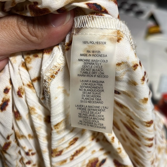 SIONI Pleated Long Sleeve Scoop Neck Blouse Large - Picture 7 of 7